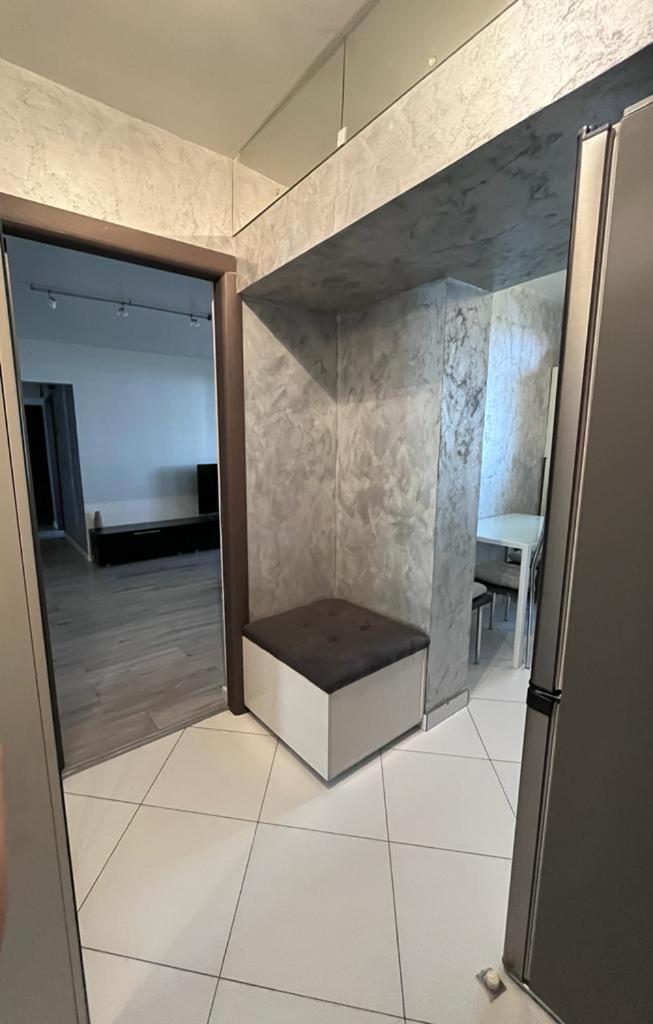 Elegant & Silver Luxury Apartament Craiova Exterior foto